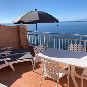 Con Vistas A La Gomera Y La Palma , Puerto de Santiago (Tenerife) Spagna