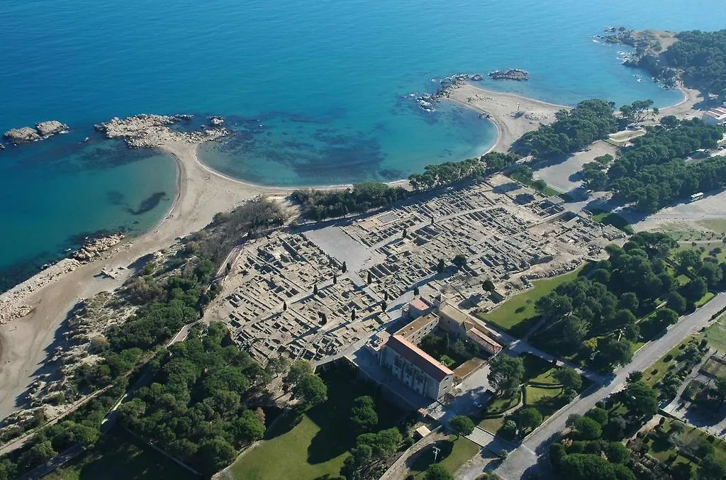 Hotel & Golf Ca La Caputxeta Castello  D'Empuries